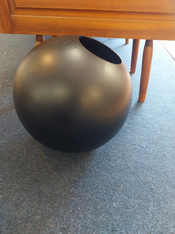 Image 1 of 1 x ceramic spherical vase IKEA 1999 black 1999 made in Portugal