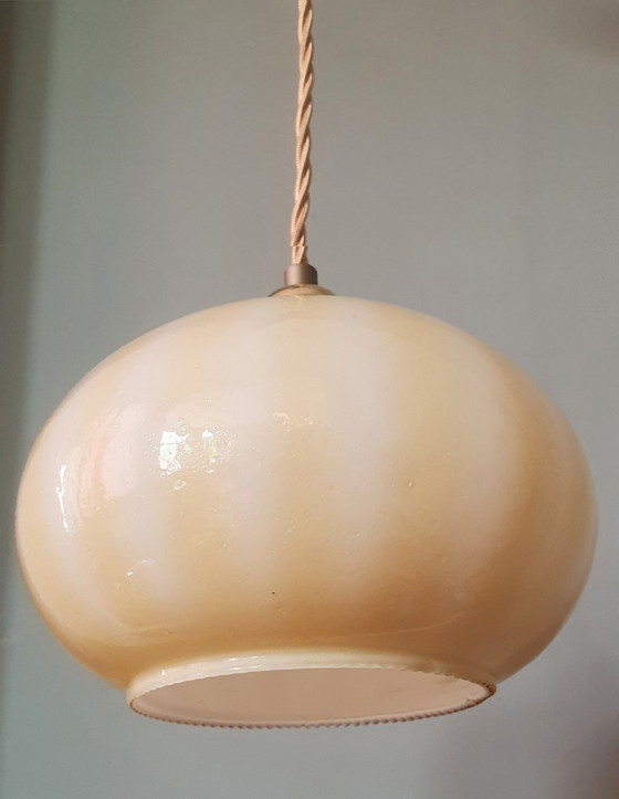 Image 1 of Lampada a sospensione vintage in vetro opalino giallo pastello/arancione