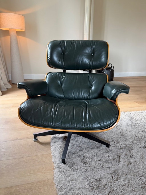 Charles & Ray Eames Loungestoel – draaistoelen, Leather