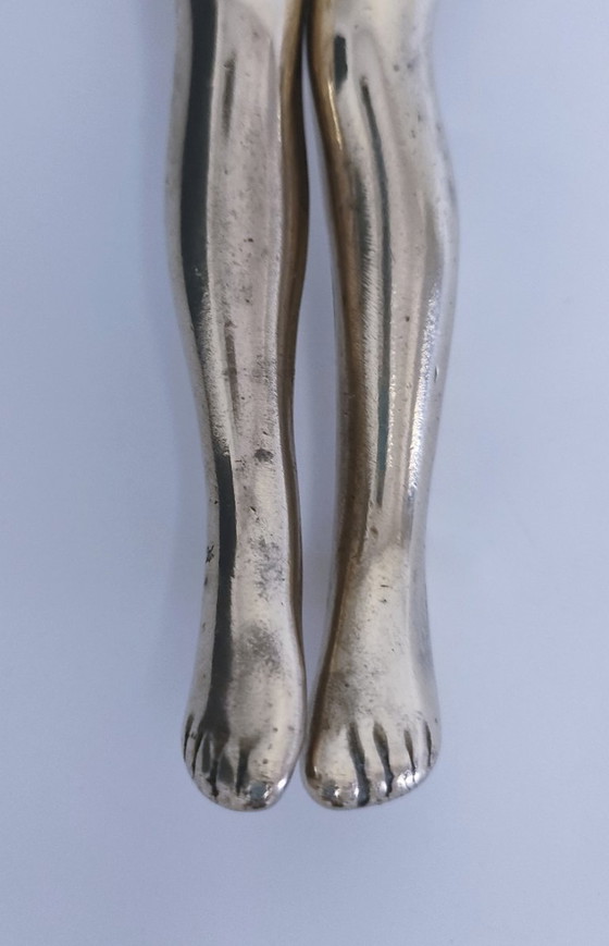 Image 1 of notenkraker vrouwenbenen vintage massief messing