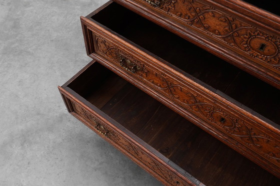Image 1 of Italian Renaissance Oak Chest of Drawers, 17th Century