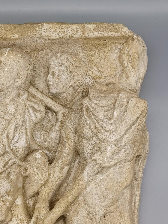 Image 1 of scultura in gesso ad altorilievo raffigurante una scena antica
