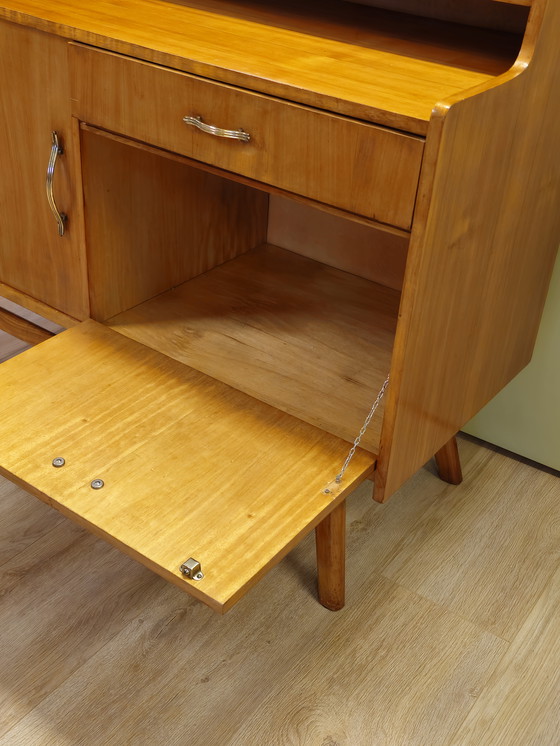 Image 1 of Vintage Highboard Display Cabinet Display Case Dresser