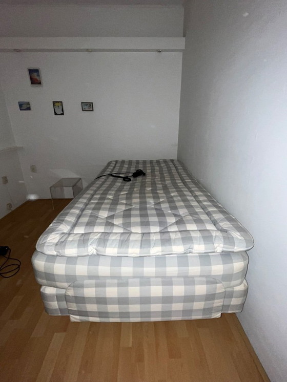 Image 1 of Grigio-bianco Hästens Molla regolabile 100x200