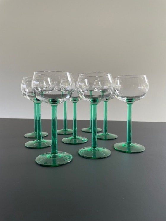 Image 1 of Set van 9 Franse vintage glazen groene steel