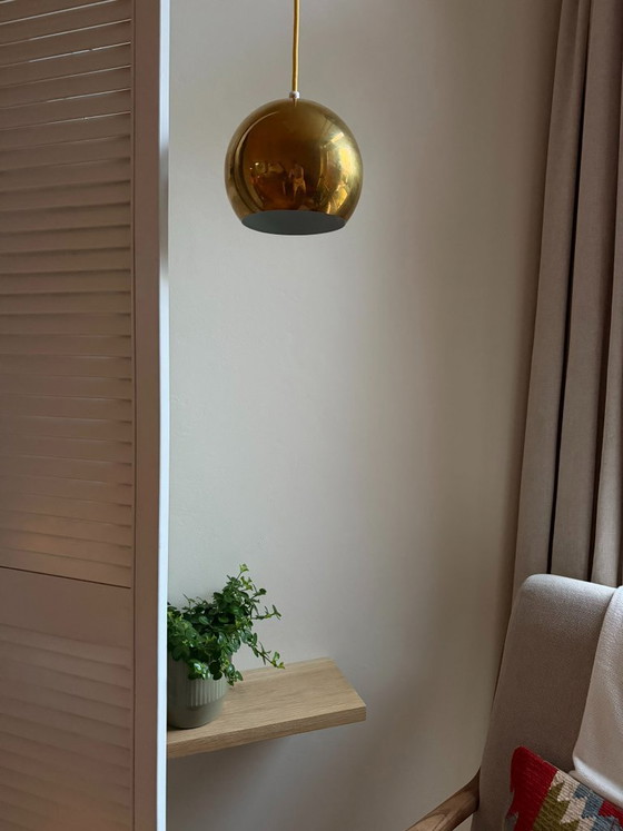Set of 2 Vintage Topan style pendants - Danish design lamps, Pendant lamps, Metal, Gold (photo 4 of 10)