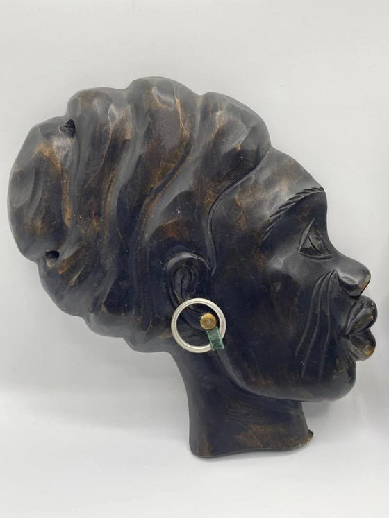Pair of carved wall profiles signed Jan Bar – Ebony wood – Man and woman face to face – African art (photo 3 of 5)