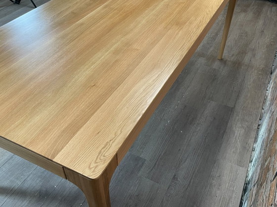 Sav & Okse Rikke mittelgroß - Holz | De Machinekamer, Esstische, Beige (Foto 7 von 8)
