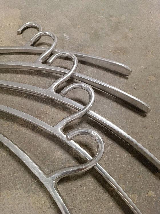 Image 1 of 5 appendiabiti vintage in metallo