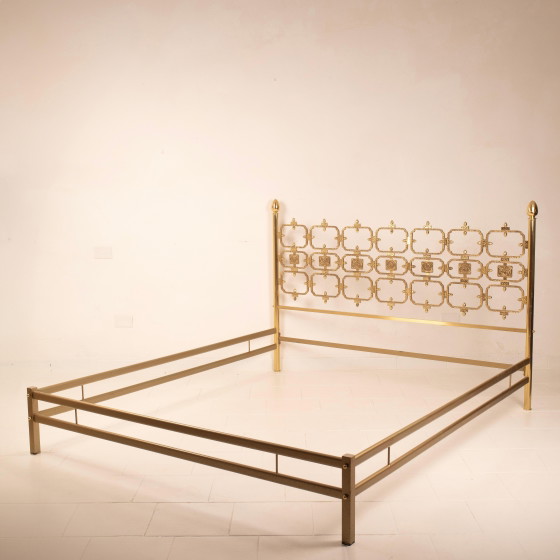 Lit en Laiton Moderne Italien Luciano Frigerio, Italie 1960 – Matelas et sommiers (photo 9 of 26)