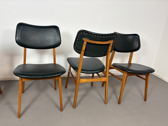 Image 1 of 4 x Beuken met Donkergroene Skai Eetkamer Stoelen 1960’s Möbel DDR