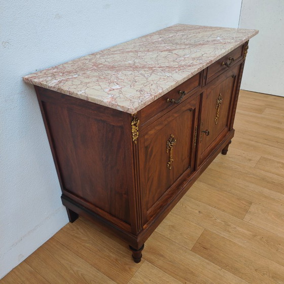 Image 1 of Credenza, cassettiera, comò e mobile da bagno vintage e antichi con piano in marmo.
