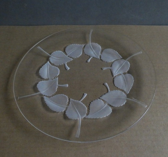 Image 1 of 3 plates, glass, satin leaf decoration, Lalique, Paris, France, signed