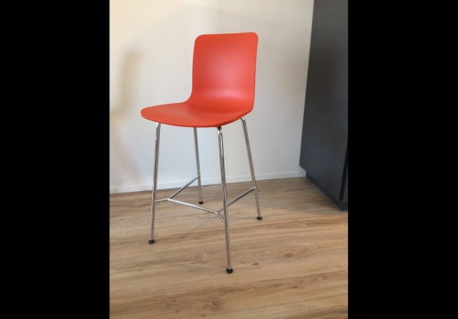 Vitra hall stool medium