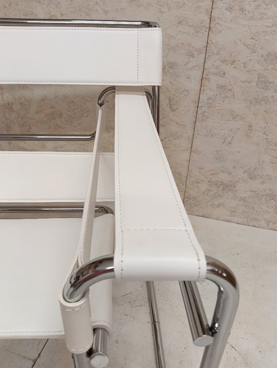 KNOLL Studio Poltrona WASSILY B3 NUOVA, in Cuoio Bianco – Poltrone, Leather (photo 10 of 83)