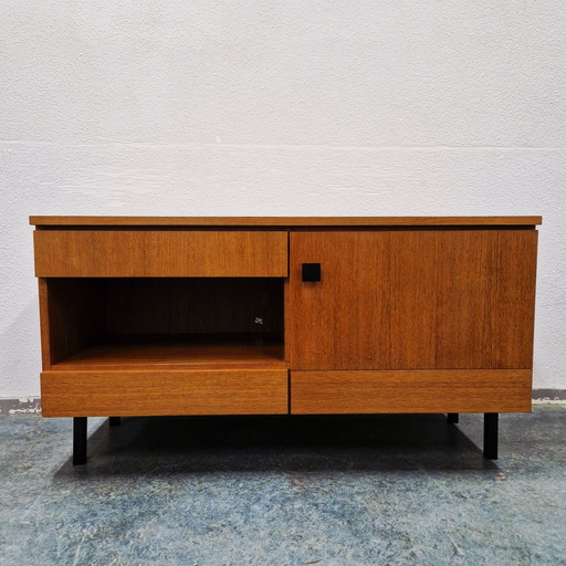 Strak vintage dresser lowboard tv cabinet