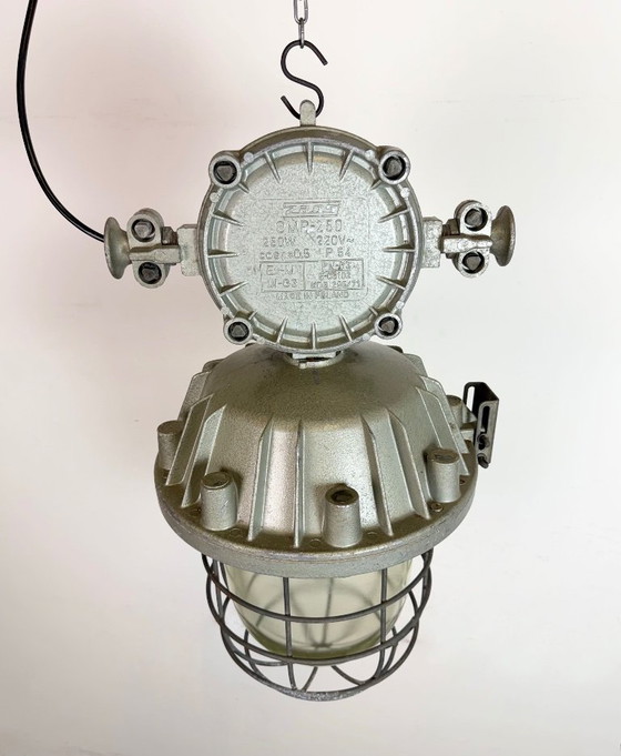 Image 1 of Grande lampada a sospensione industriale in alluminio pressofuso di Zaos, anni '70