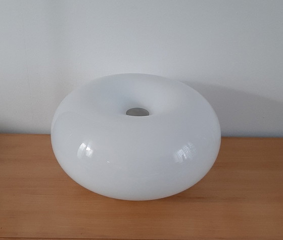 Image 1 of Tafellamp van opalineglas