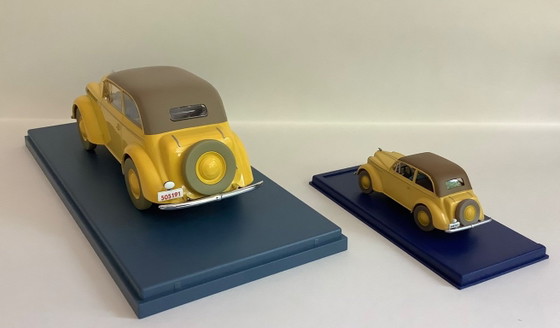 Modelauto’s Kuifje. 2 stuks uit de serie “Hergé Moulinsart 2003. – Decoratieve objecten, Plexiglass, Metal (photo 5 of 12)