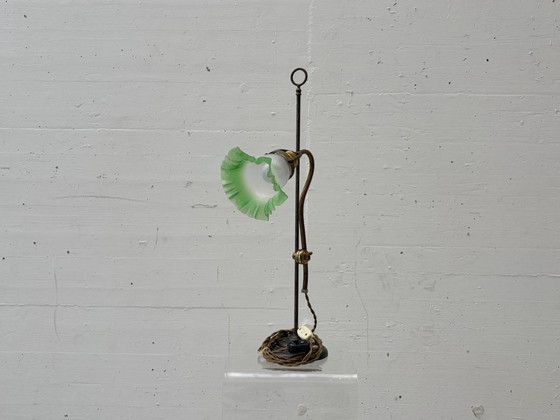Image 1 of Art Nouveau table lamp made of brass and frosted glass, circa 1910