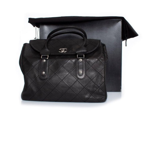 Image 1 of Borsa Chanel in pelle trapuntata nera