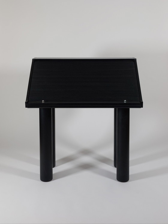 Image 1 of Excepcional escritorio secretario posmoderno de la colección Röthlisberger, diseñado por Hans Eichenberger.