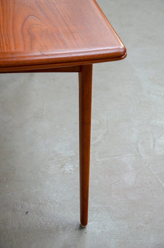 Image 1 of Eettafel van Svend Åge Madsen, Deense teakhouten keukentafel, mid-century, uitschuifbaar, jaren 60