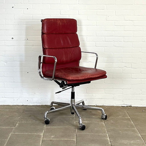 Vitra EA 219 Bureaustoel in Rood Leer, Iconisch Vintage Eames Design