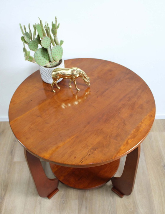 Image 1 of Ronde Amsterdamse School stijl tafel. Houten vintage salon / Art Deco bijzettafel