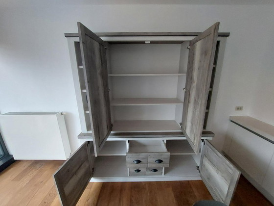 Image 1 of Grote kast