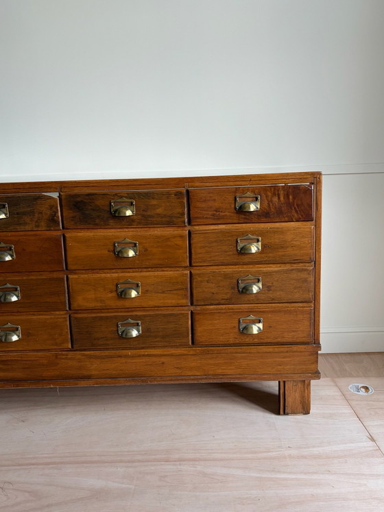 Antique display cabinet/counter – Glass, Wood (photo 2 of 7)