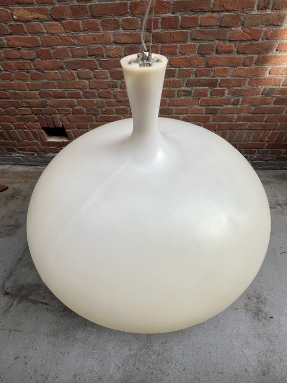 DARK No Fruit Pendant lamp – Anthony Duffeleer – Ø130 cm – dimmable – Plastic (photo 2 of 5)