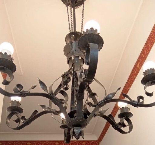 Bellissimo lampadario in ferro battuto nero – kroonluchters, Iron, Metal (photo 2 of 5)