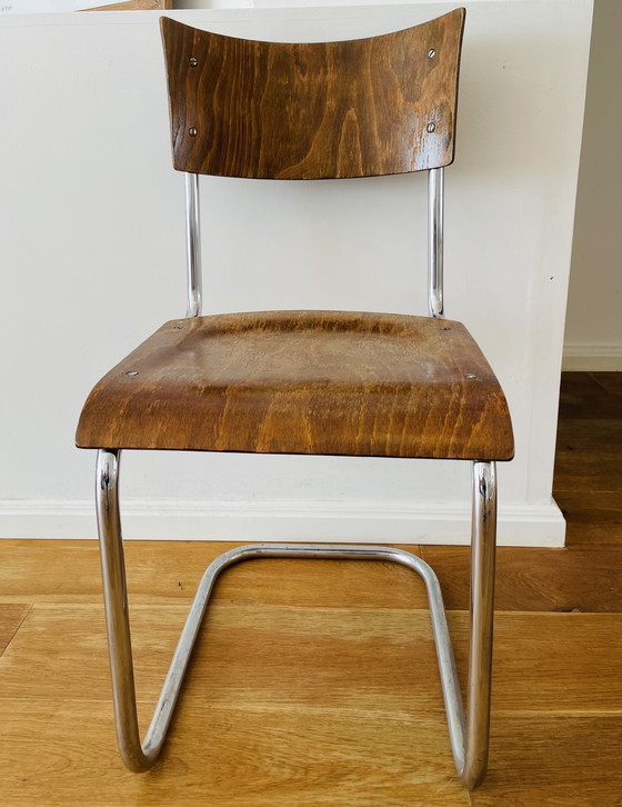 Image 1 of Mart Stam Thonet houten stoelen