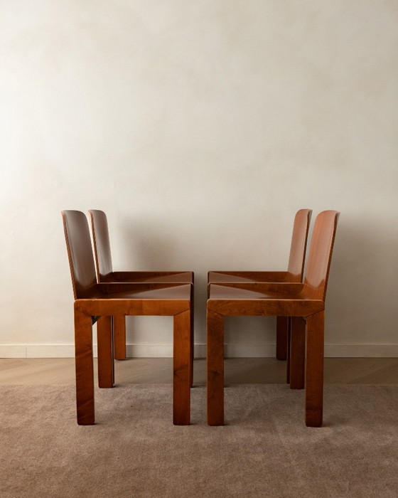 Sillas de comedor italianas de contrachapado, atribuidas a Molteni, años 70, juego de 4 – Molteni&C, Wood (photo 2 of 24)