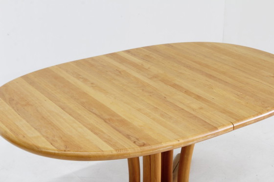 Image 1 of Vintage Danish oval extendable dining table Dyrlund