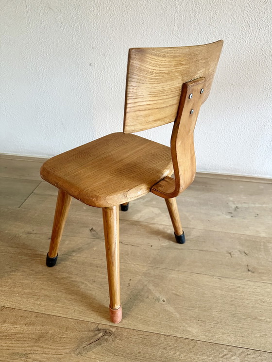 Image 1 of Chaise d'enfant vintage en bois des années 1960