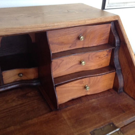 Image 1 of Escritorio antiguo de olmo holandés , curvado simple