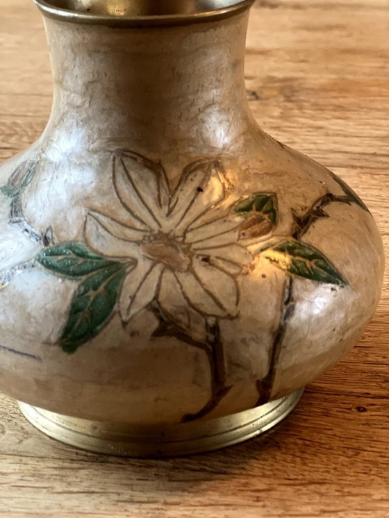 Image 1 of Juego de jarrón y candelabro con motivos florales