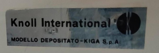 Image 1 of Knoll Saarinen tulip table