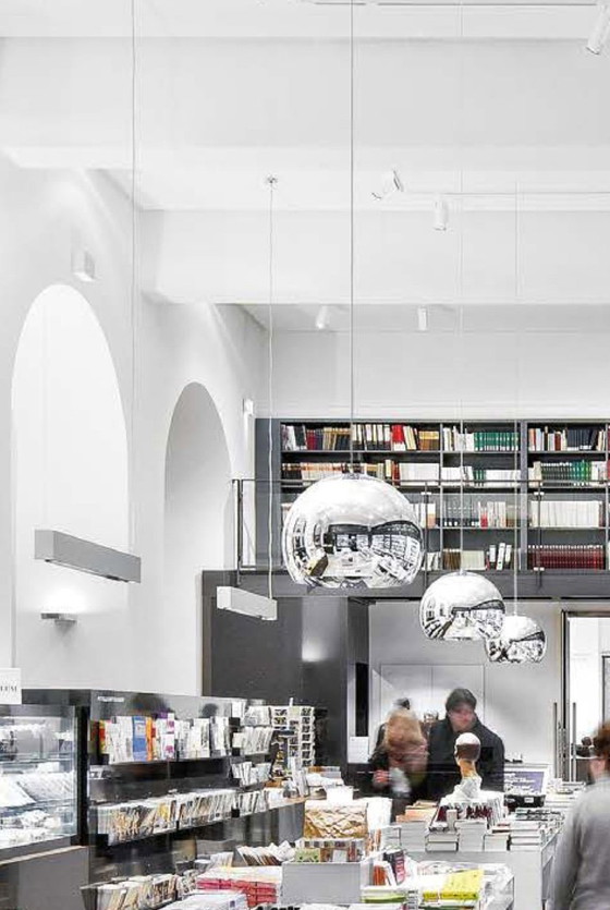 Image 1 of LARGE “SCONFINE SFERA” PENDANT BY MATTEO THUN FOR ZUMTOBEL