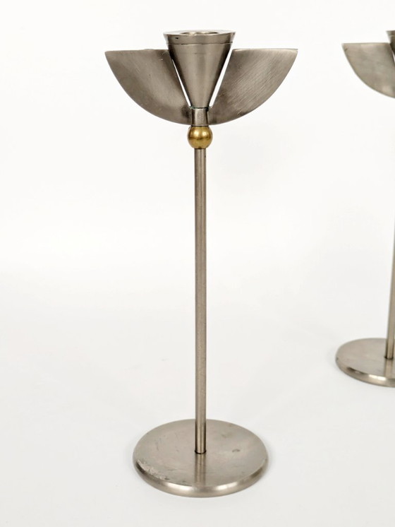 Image 1 of Coppia di portacandele postmoderni anni '80 | Acciaio inossidabile e ottone con design ad ala