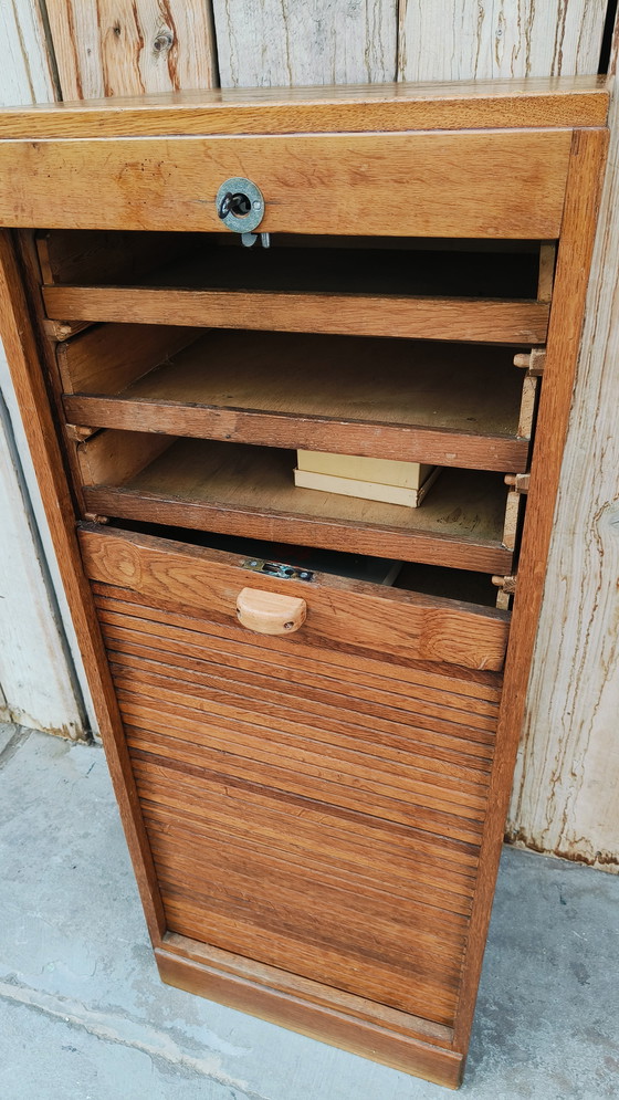 Image 1 of Vintage Industriële Oude Antieke Eikenhout Archiefkast Rolluikkasten