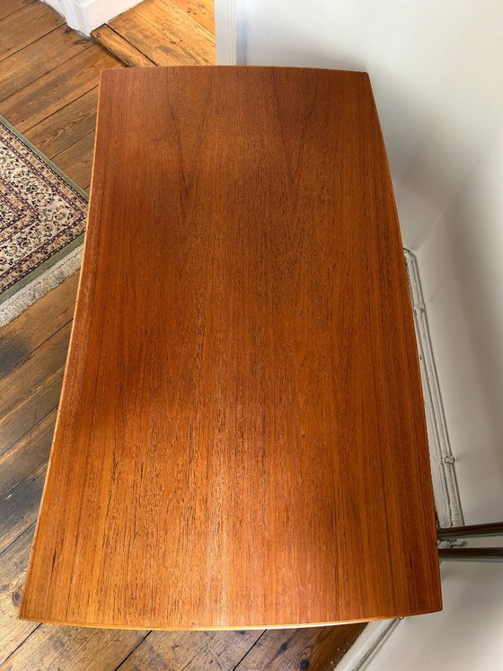 Mid-century desk, teak, 1960s, Scandinavian design – Wood (photo 6 of 6)