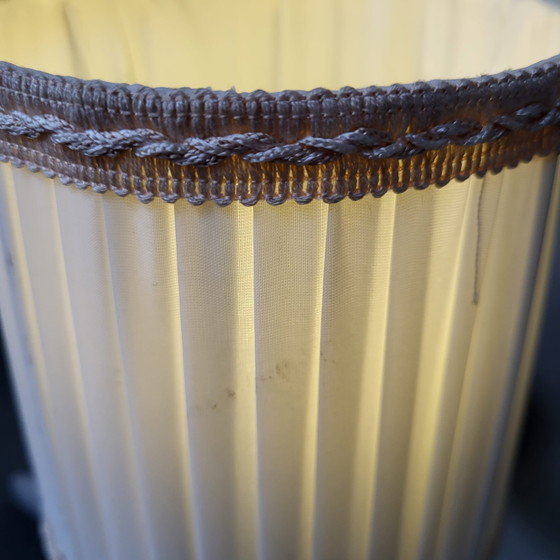 Image 1 of Lampada da parete vintage in legno con paralume in tessuto - 35 cm