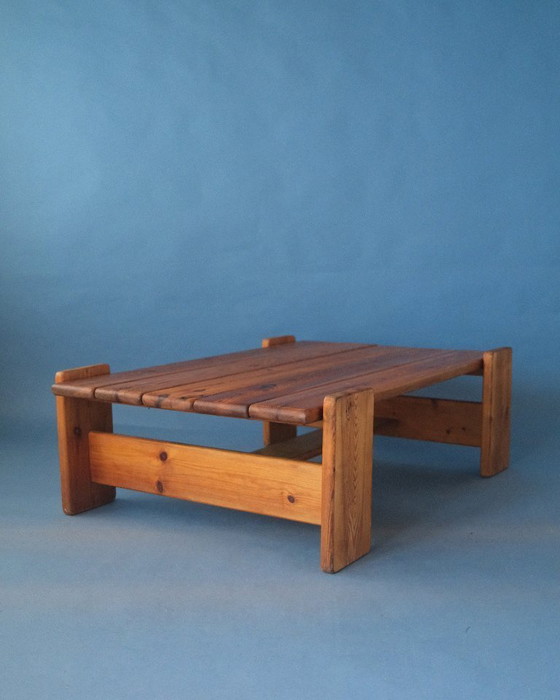 Image 1 of Brutalist coffee table in solid pine wood (larger version)
