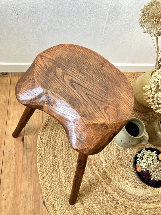 Tabouret tripode ancien en bois massif, fabrication artisanale, Marron, Rustic (photo 4 sur 11)