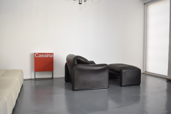 Magnifique Fauteuil Design Cassina Maralunga & Repose-pieds – Leather (photo 14 of 15)