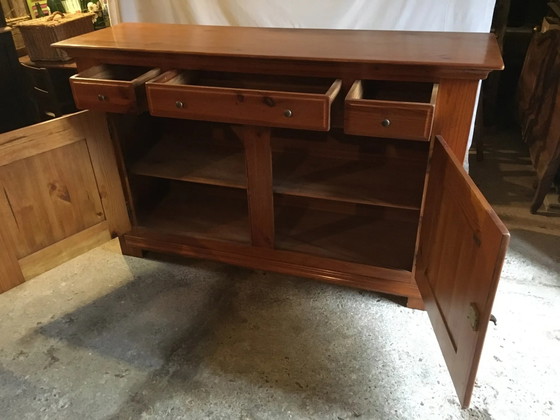 Lärchenholz-Sideboard – Aufbewahrungsschrank (photo 6 of 17)