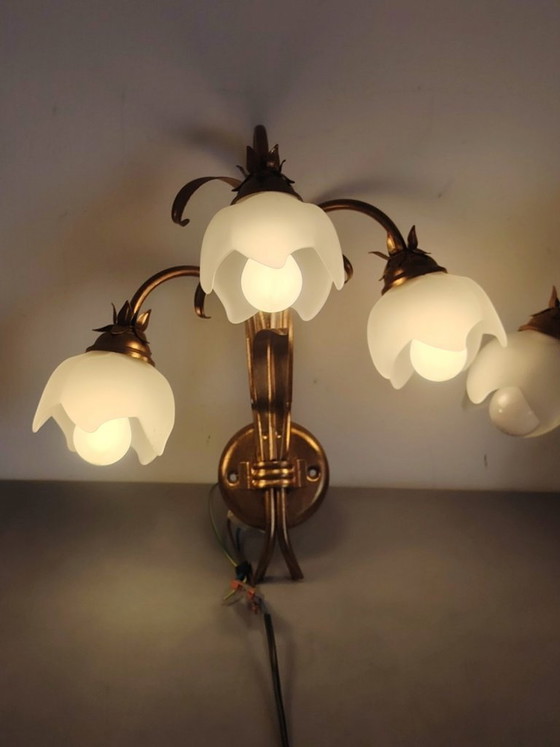 Image 1 of Vintage wandlamp (met wandarm) in Italiaanse Florentijnse stijl, gemaakt van smeedijzer.